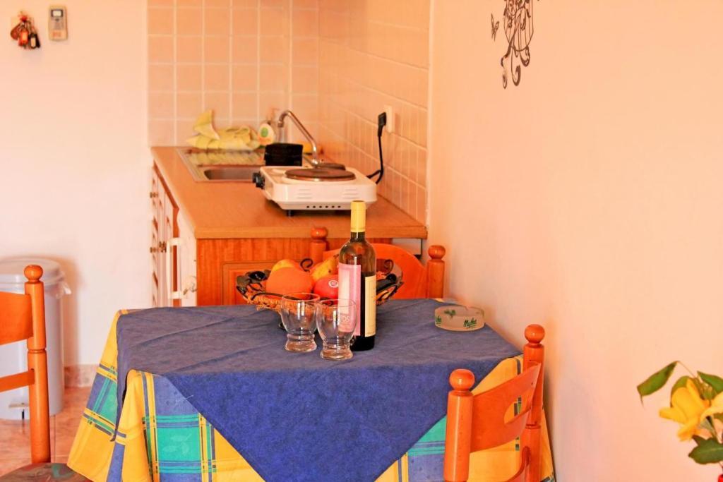 Lygies Apart Hotel Trapezaki  Rum bild